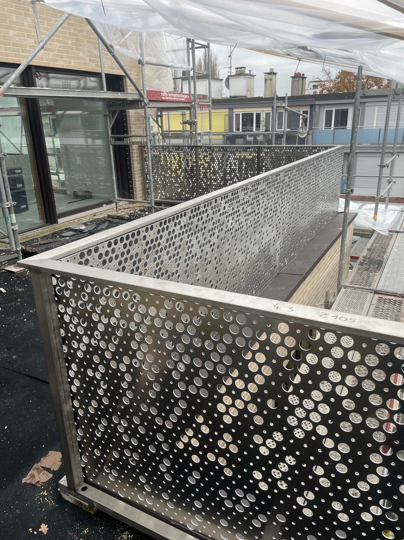 aurore tole perforee decorative acianov garde corps geneve 4