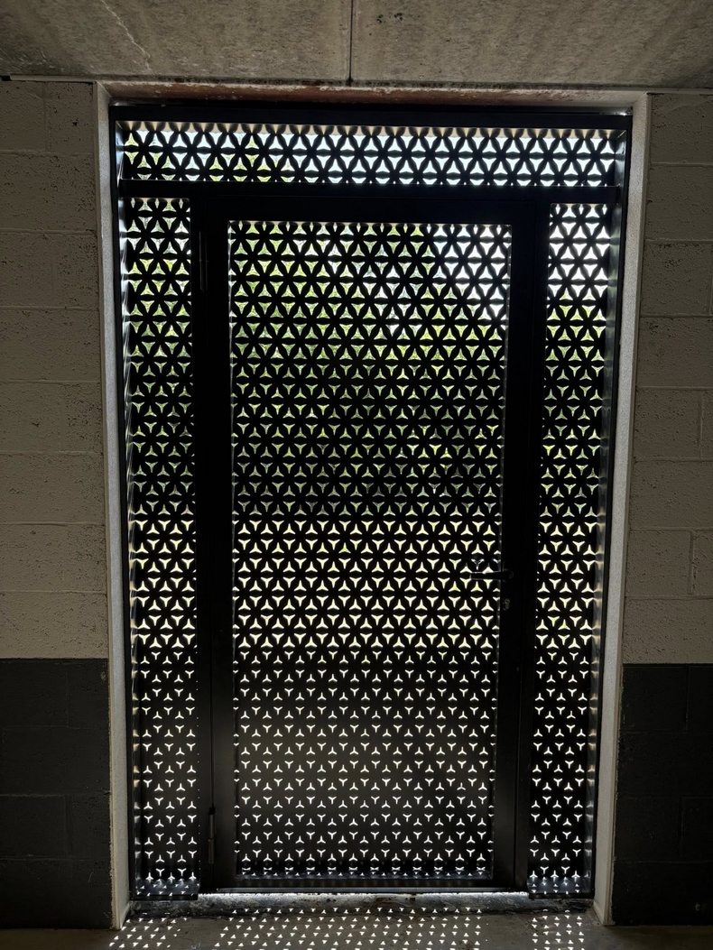 badiane tole perforee decorative acianov musson 1